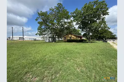 503 W Broadway Street, Cuero, TX 77954 - Photo 8