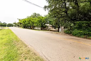 401 Salado Plaza Dr, Salado, TX 76571 - Photo 10