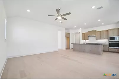 104 Wild Honeysuckle Way, San Marcos, TX 78666 - Photo 6