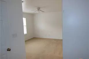 1641 Kuehler, New Braunfels, TX 78130 - Photo 12