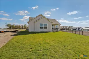 1851 Dancing Oak Ln, San Marcos, TX 78666 - Photo 34