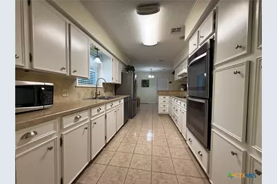 1001 Brookhollow Drive, Port Lavaca, TX 77979 - Photo 16