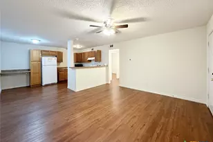 20105 San Marcos Hwy, San Marcos, TX 78666 - Photo 4