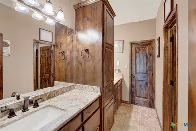 1494 County Road 433, Stockdale, TX 78160 - Photo 28