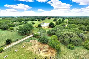 1494 County Rd 433, Stockdale, TX 78160 - Photo 42