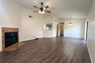 2211 Barry Dr, Killeen, TX 76543 - Photo 10