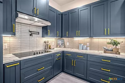 303 W Lane Ave, Manor, TX 78653 - Photo 48