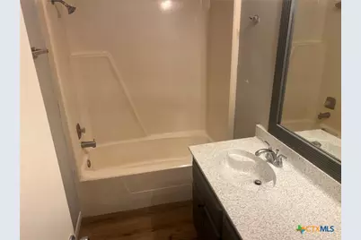 212 Versailles Street, Victoria, TX 77904 - Photo 8