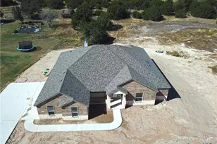753 Northern Hills Rd, Copperas Cove, TX 76522 - Photo 2