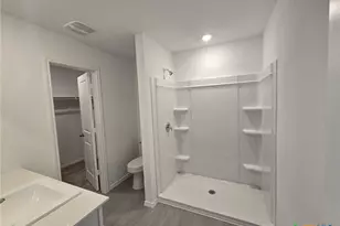 120 Burt Rainey Ln, Jarrell, TX 76537 - Photo 4