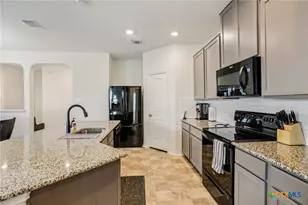 657 Bailey Park Dr, Jarrell, TX 76537 - Photo 12