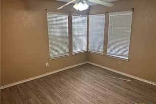 5130 Colonel Travis St, Temple, TX 76502 - Photo 6