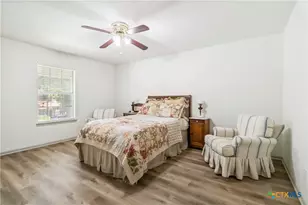 425 W Edgewater Terrace, New Braunfels, TX 78130 - Photo 24