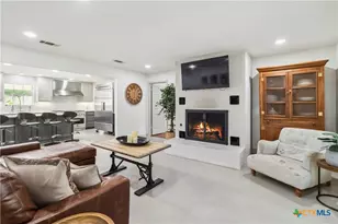 425 W Edgewater Terrace, New Braunfels, TX 78130 - Photo 1