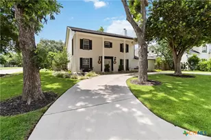 425 W Edgewater Terrace, New Braunfels, TX 78130 - Photo 42