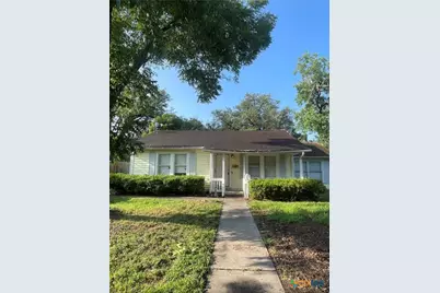 1505 E Park Avenue, Victoria, TX 77901 - Photo 1