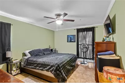 203 Yorkshire Lane, Victoria, TX 77904 - Photo 14