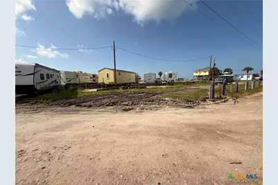 #7 Bell Street, Port Lavaca, TX 77979 - Photo 2