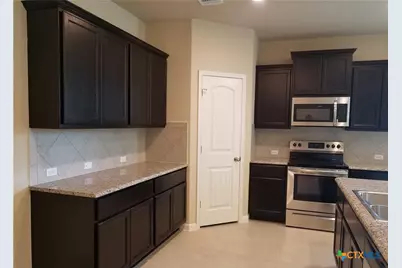 2037 Flintshire Drive, New Braunfels, TX 78130 - Photo 4