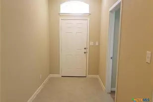 2037 Flintshire Dr, New Braunfels, TX 78130 - Photo 4