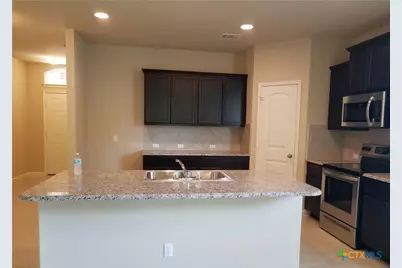 2037 Flintshire Drive, New Braunfels, TX 78130 - Photo 6