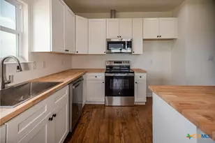 177 Powderhorn Ln, Port Lavaca, TX 77979 - Photo 14