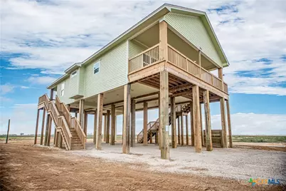 193 Powderhorn Lane, Port Lavaca, TX 77979 - Photo 2