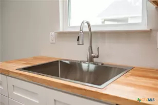 193 Powderhorn Ln, Port Lavaca, TX 77979 - Photo 16