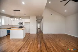 193 Powderhorn Ln, Port Lavaca, TX 77979 - Photo 10