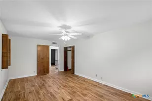 213 Tracy Ln, Victoria, TX 77904 - Photo 28