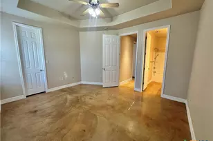 362 E Faust St, New Braunfels, TX 78130 - Photo 12