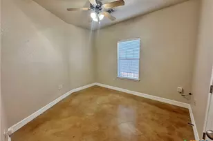 362 E Faust St, New Braunfels, TX 78130 - Photo 16