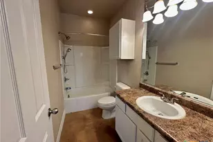 362 E Faust St, New Braunfels, TX 78130 - Photo 14