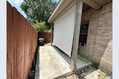 362 E Faust Street, New Braunfels, TX 78130 - Photo 18