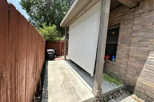 362 E Faust St, New Braunfels, TX 78130 - Photo 18