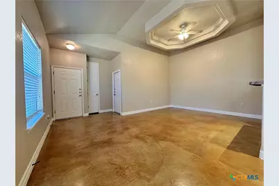 362 E Faust Street, New Braunfels, TX 78130 - Photo 10