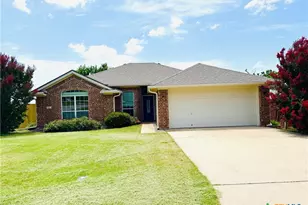 301 Winston Dr, Gatesville, TX 76528 - Photo 1