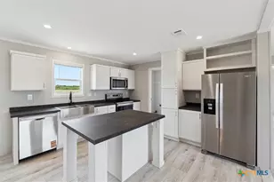 1287 County Road 402, Flatonia, TX 78941 - Photo 14