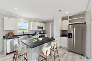 1287 County Road 402, Flatonia, TX 78941 - Photo 8