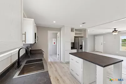 1287 County Road 402, Flatonia, TX 78941 - Photo 10