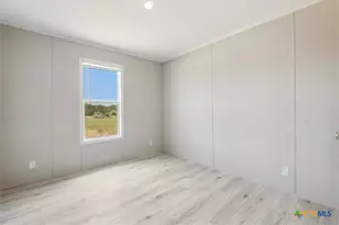 1287 County Road 402, Flatonia, TX 78941 - Photo 26