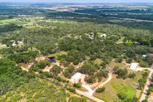 855 Roosevelt Rd, Luling, TX 78648 - Photo 42