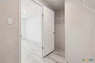 855 Roosevelt Rd, Luling, TX 78648 - Photo 24