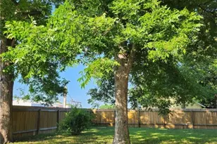 101 Alva St, Thrall, TX 76578 - Photo 18