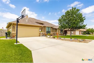 2298 Sungate Drive, New Braunfels, TX 78130 - Photo 2