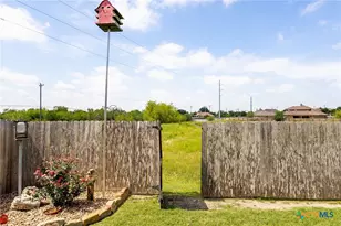 2298 Sungate Dr, New Braunfels, TX 78130 - Photo 30