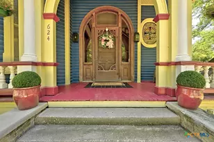 624 St Louis St, Gonzales, TX 78629 - Photo 2