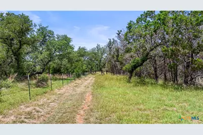 997 Sandy Oaks Ranch Rd, Johnson City, TX 78636 - Photo 24