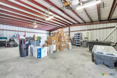 301 Fm 1660, Hutto, TX 78634 - Photo 30