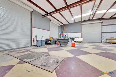 301 Fm 1660, Hutto, TX 78634 - Photo 36